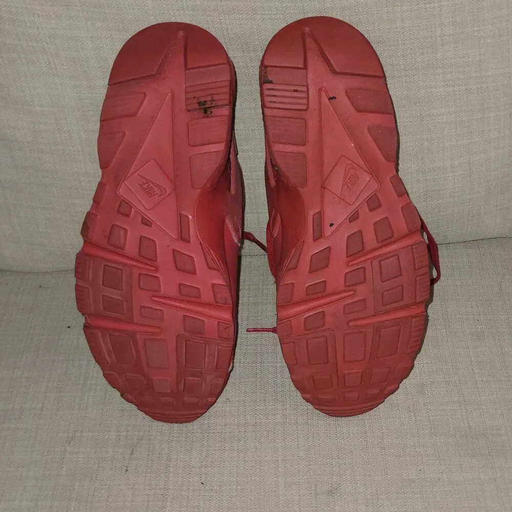 Nike Huarache Shoes Triple Red Athletic Sneakers Boys Size 7Y